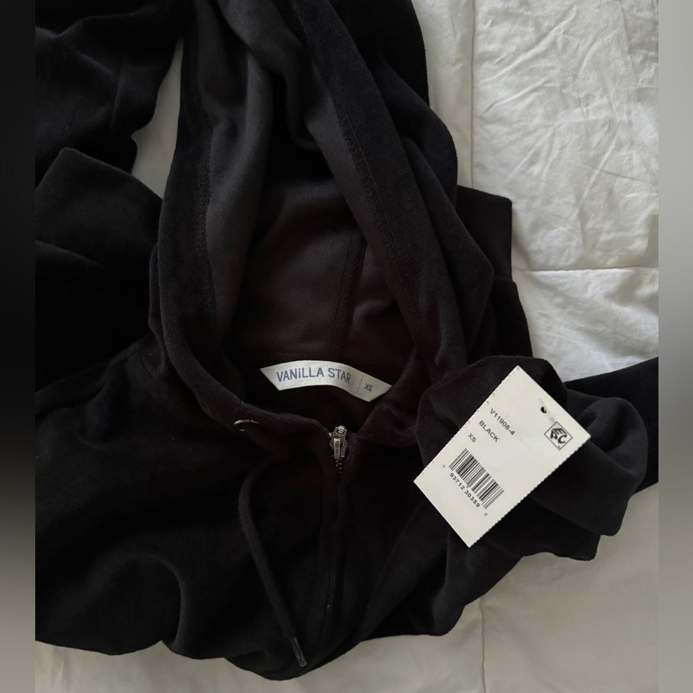 NWT Vanilla Star Black Cropped Track Jacket Size XS Velour
